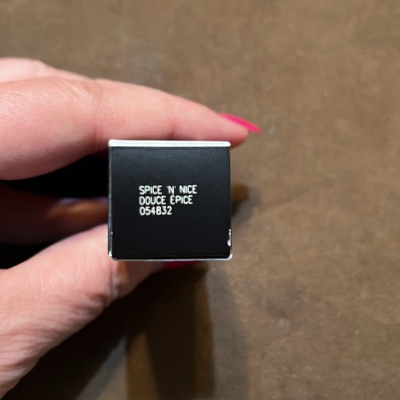 Mary Kay True Dimensions Lipstick-Spice N Nice - Picture 4 of 4